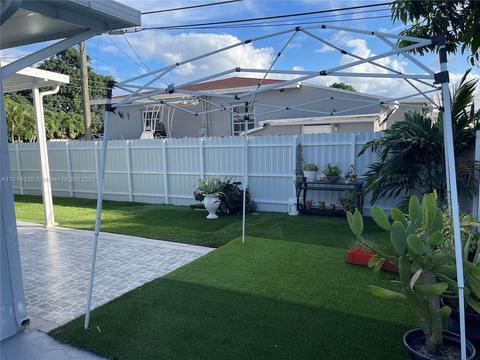 182 E 52nd Pl, Hialeah, FL 33013 photo 12