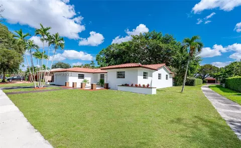 14111 Cypress Ct, Miami Lakes, FL 33014 photo 1