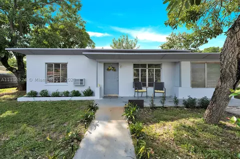 600 E 57th St, Hialeah, FL 33013 photo 1