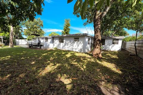 600 E 57th St, Hialeah, FL 33013 photo 22