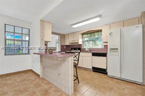 600 E 57th St, Hialeah, FL 33013 photo 3