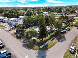 600 E 57th St, Hialeah, FL 33013 photo 2