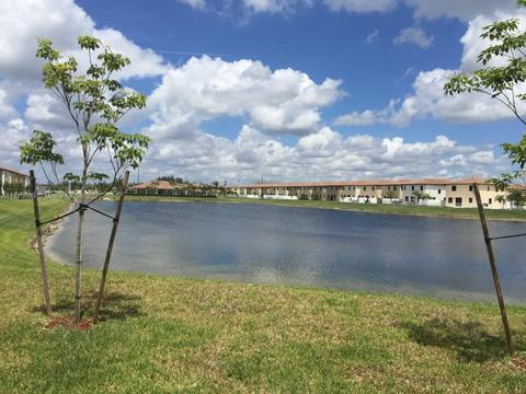 8630 W 33rd Ave, Hialeah, FL 33018 photo 11