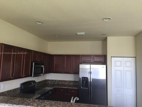 8630 W 33rd Ave, Hialeah, FL 33018 photo 16