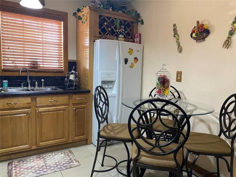 979 W 80th Pl, Hialeah, FL 33014 photo 14