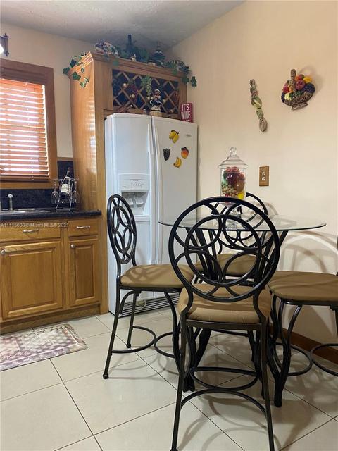 979 W 80th Pl, Hialeah, FL 33014 photo 12