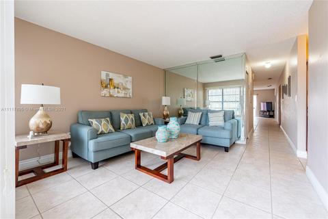 830 W 73rd Pl, Hialeah, FL 33014 photo 3