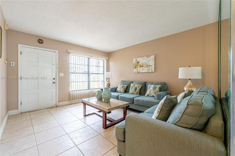 830 W 73rd Pl, Hialeah, FL 33014 photo 7
