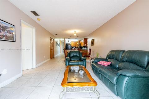 830 W 73rd Pl, Hialeah, FL 33014 photo 17