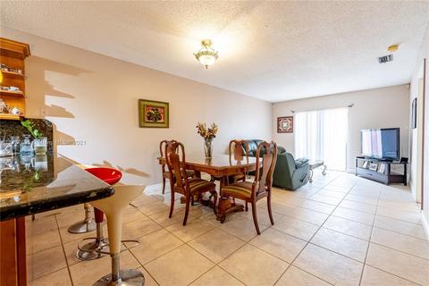 830 W 73rd Pl, Hialeah, FL 33014 photo 13