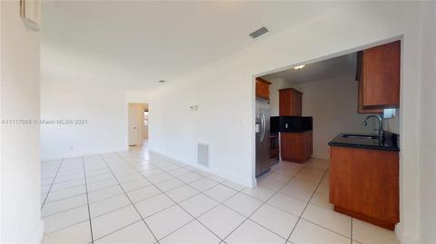 60 W 63rd St, Hialeah, FL 33012 photo 17