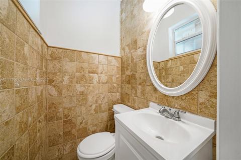 60 W 63rd St, Hialeah, FL 33012 photo 28