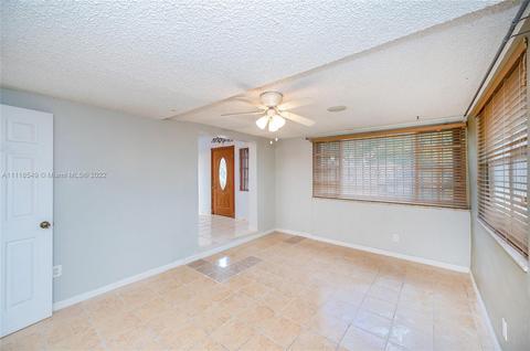 250 W 38th St, Hialeah, FL 33012 photo 13