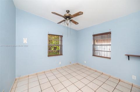 250 W 38th St, Hialeah, FL 33012 photo 17