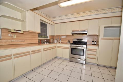 56 E 65th St, Hialeah, FL 33013 photo 10