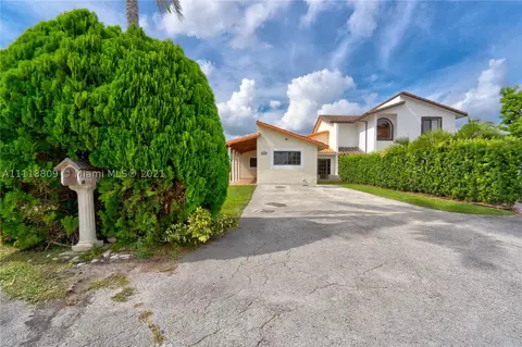 7697 N Augusta Dr, Hialeah, FL 33015 photo 1