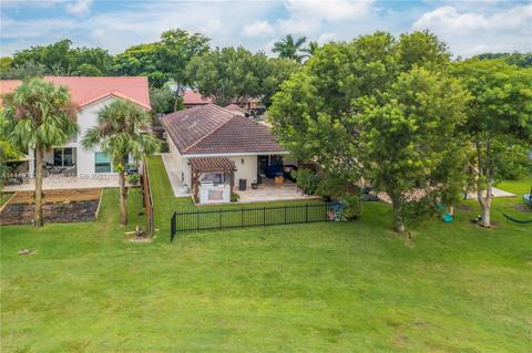 7355 Coldstream Dr, Hialeah, FL 33015 photo 20