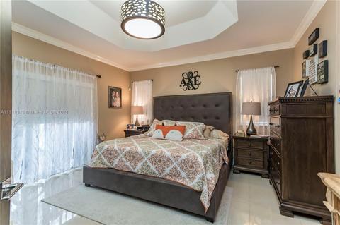 7355 Coldstream Dr, Hialeah, FL 33015 photo 7