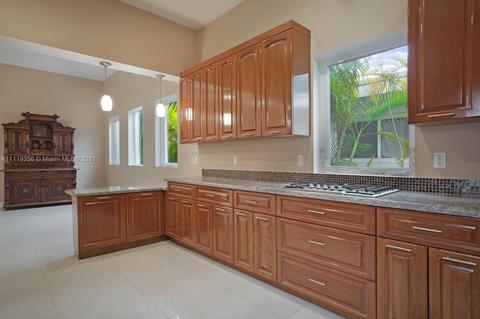 9556 Abbott Ave, Surfside, FL 33154 photo 13