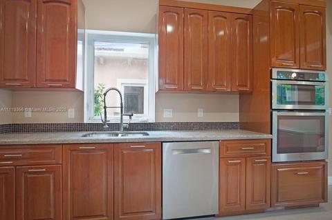 9556 Abbott Ave, Surfside, FL 33154 photo 14