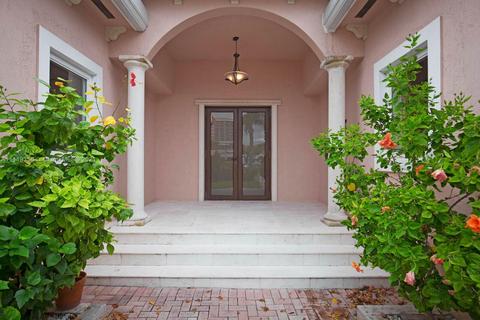 9556 Abbott Ave, Surfside, FL 33154 photo 3