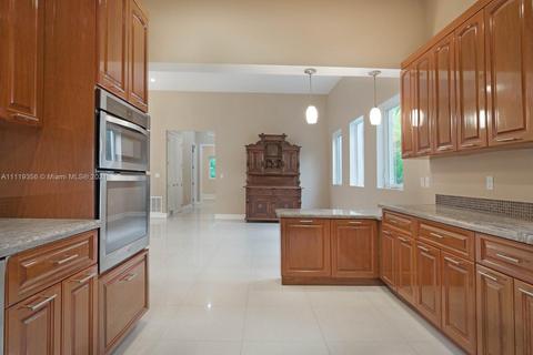 9556 Abbott Ave, Surfside, FL 33154 photo 15