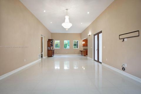 9556 Abbott Ave, Surfside, FL 33154 photo 4