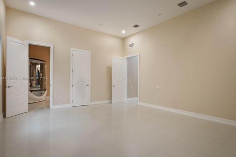 9556 Abbott Ave, Surfside, FL 33154 photo 10