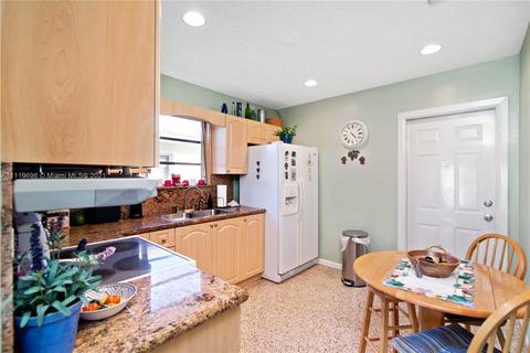 259 E 19th St, Hialeah, FL 33010 photo 10
