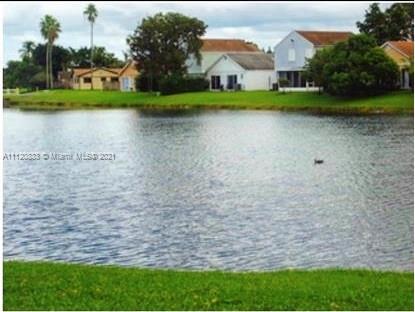 3481 W Java Plum Ave, Miramar, FL 33025 photo 2