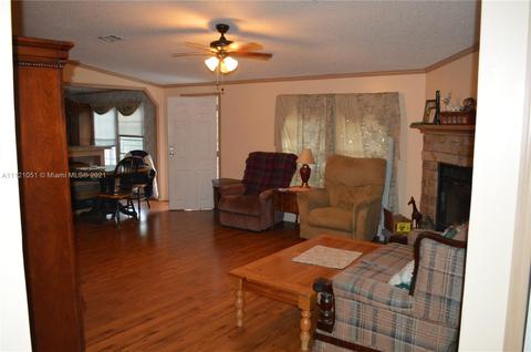 5785 E Tangerine, Okeechobee, FL 34972 photo 6