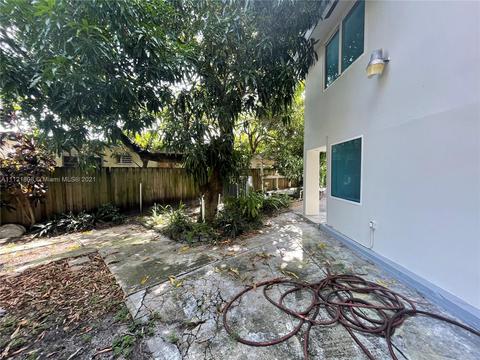 710 E 13th St, Hialeah, FL 33010 photo 9