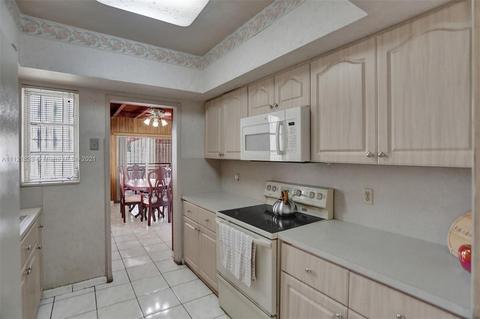 850 E 34th St, Hialeah, FL 33013 photo 11