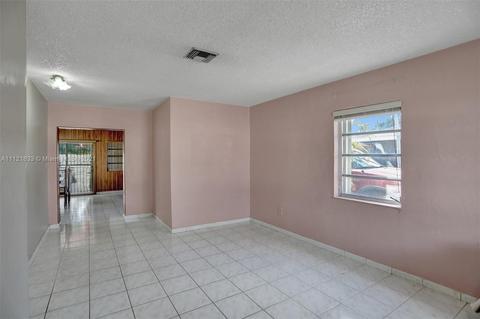 850 E 34th St, Hialeah, FL 33013 photo 8