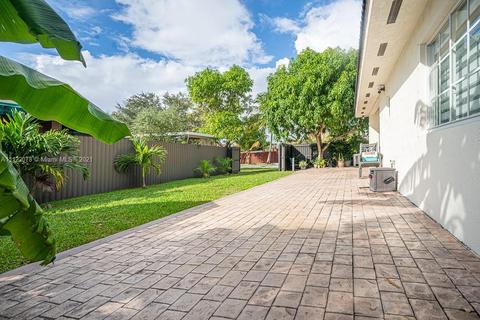 19980 NW 78th Path, Hialeah, FL 33015 photo 6