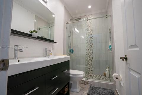 19980 NW 78th Path, Hialeah, FL 33015 photo 27
