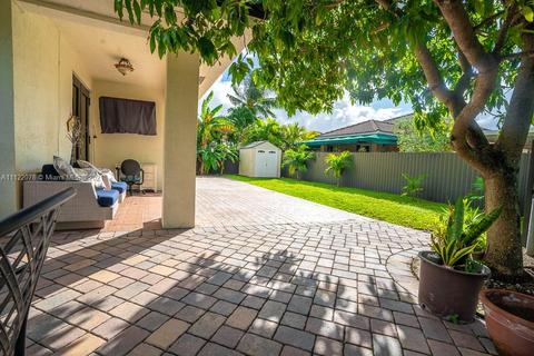 19980 NW 78th Path, Hialeah, FL 33015 photo 8