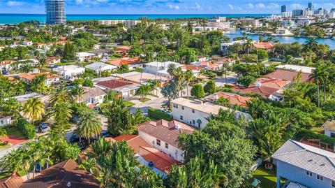 8850 Emerson Ave, Surfside, FL 33154 photo 47