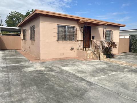 259 E 44th St, Hialeah, FL 33013 photo 3