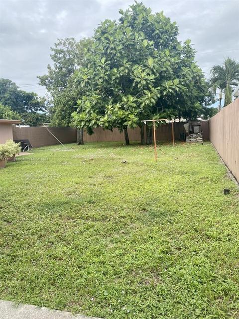 259 E 44th St, Hialeah, FL 33013 photo 12