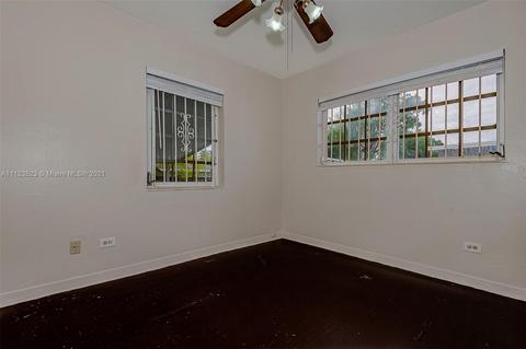 80 E 54th St, Hialeah, FL 33013 photo 14