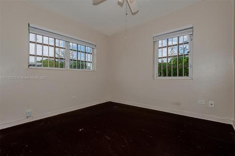 80 E 54th St, Hialeah, FL 33013 photo 17