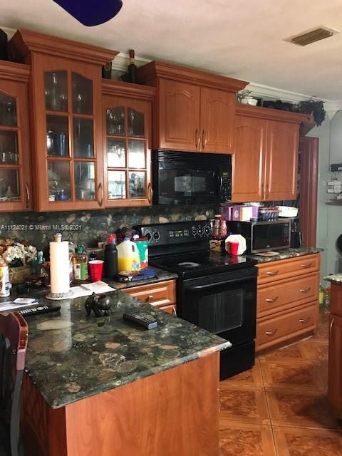 20101 NW 39th Ct, Miami Gardens, FL 33055 photo 8