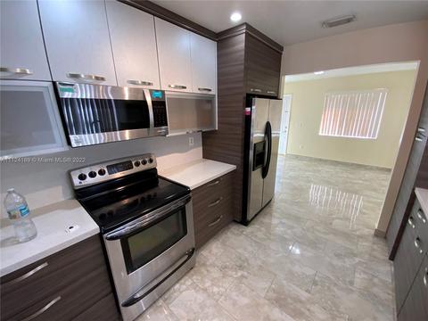 641 E 24th St, Hialeah, FL 33013 photo 3
