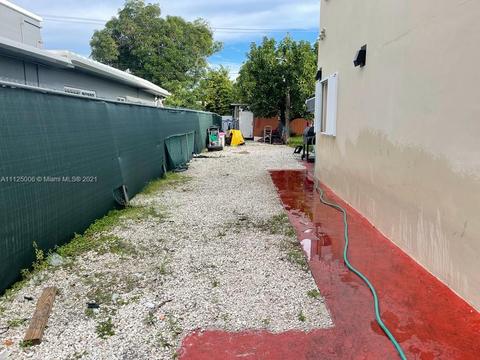 839 E 19th St, Hialeah, FL 33013 photo 4