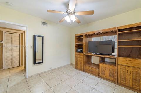 721 E 42nd St, Hialeah, FL 33013 photo 9