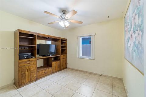 721 E 42nd St, Hialeah, FL 33013 photo 8