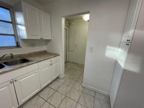 515 E 52nd St, Hialeah, FL 33013 photo 18