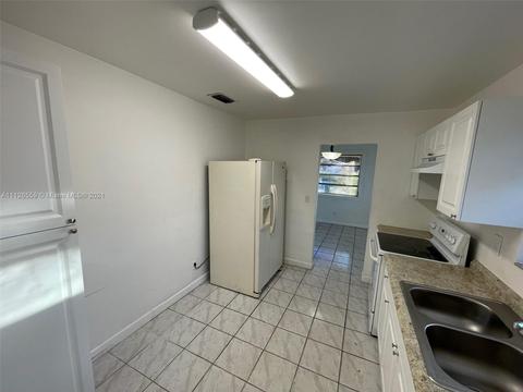 515 E 52nd St, Hialeah, FL 33013 photo 19
