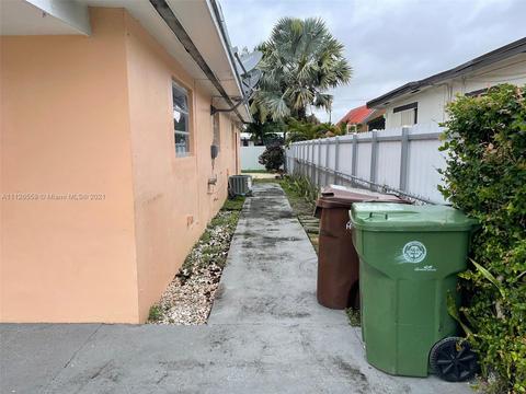 515 E 52nd St, Hialeah, FL 33013 photo 4